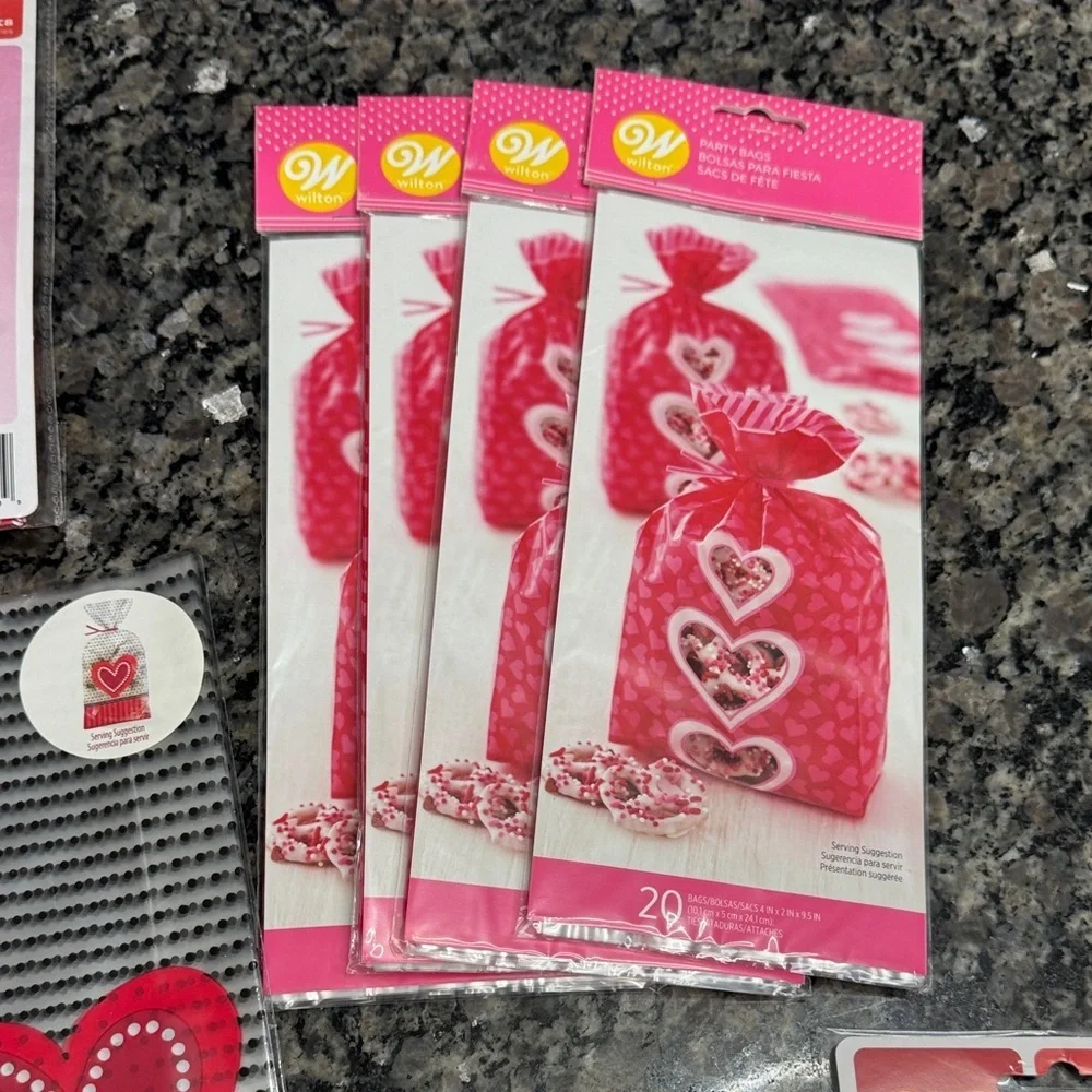Valentine's Day Party treat gift bag Set - Red and Pink NEW